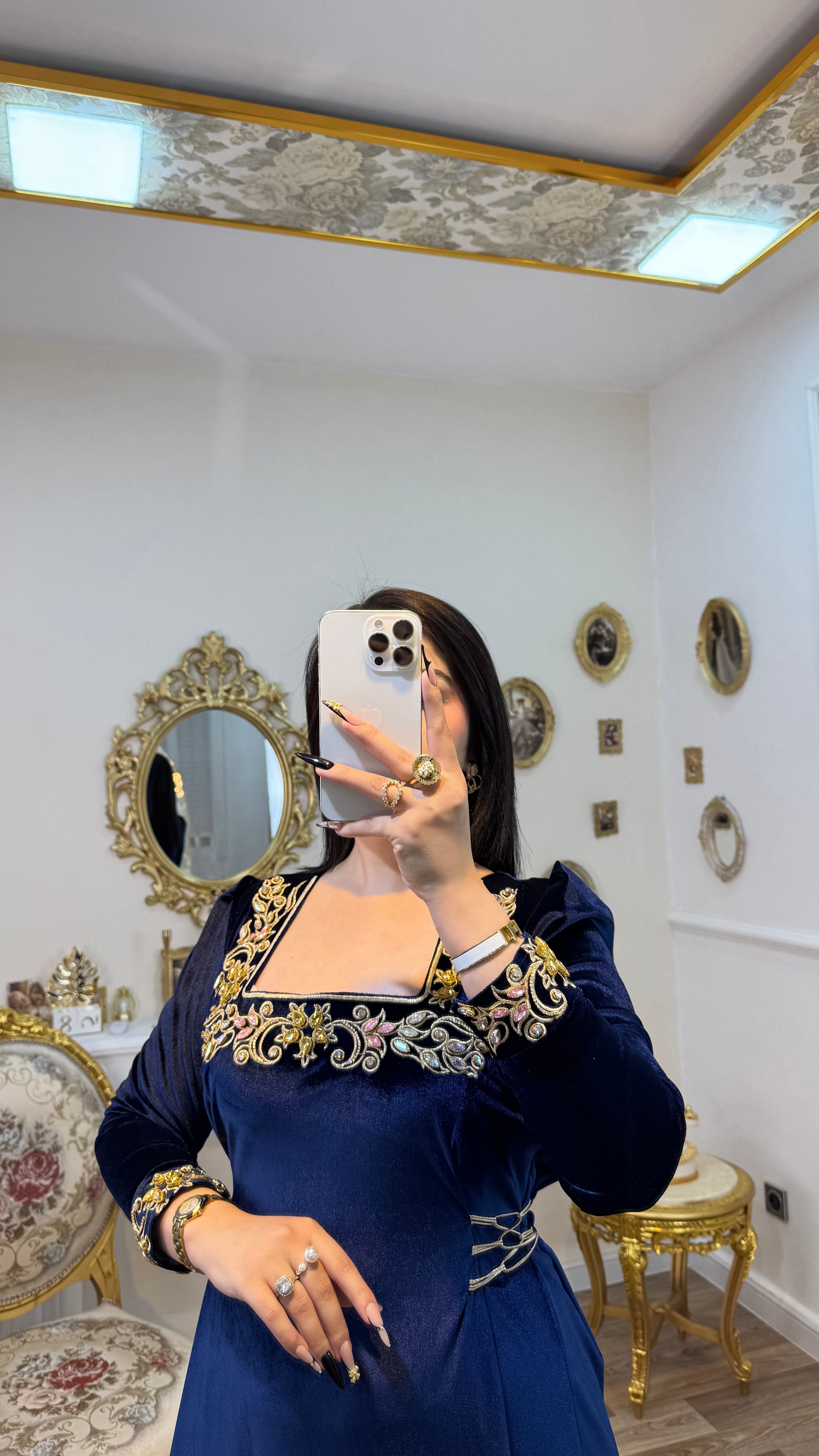 Robe كوتر