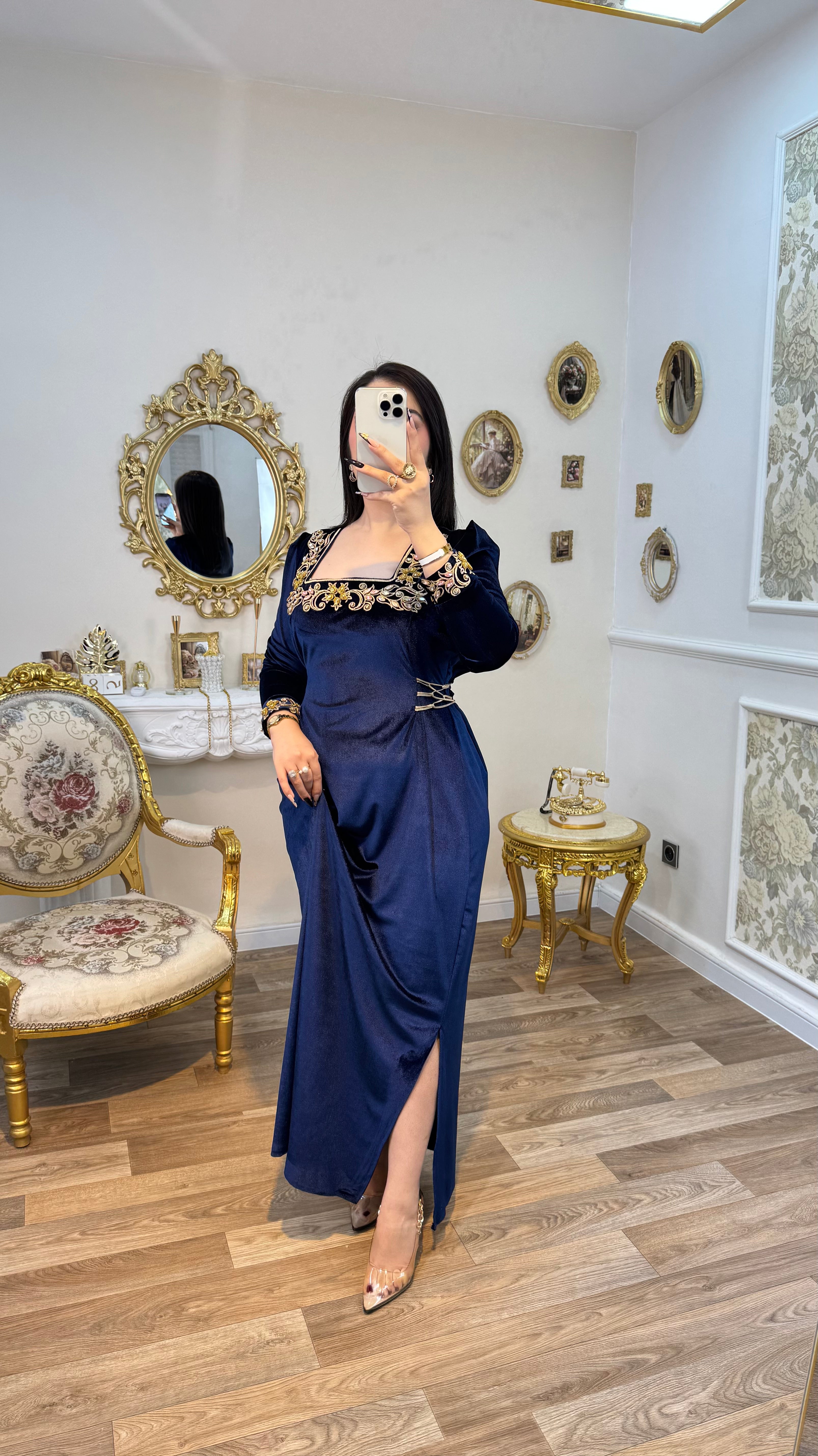 Robe كوتر