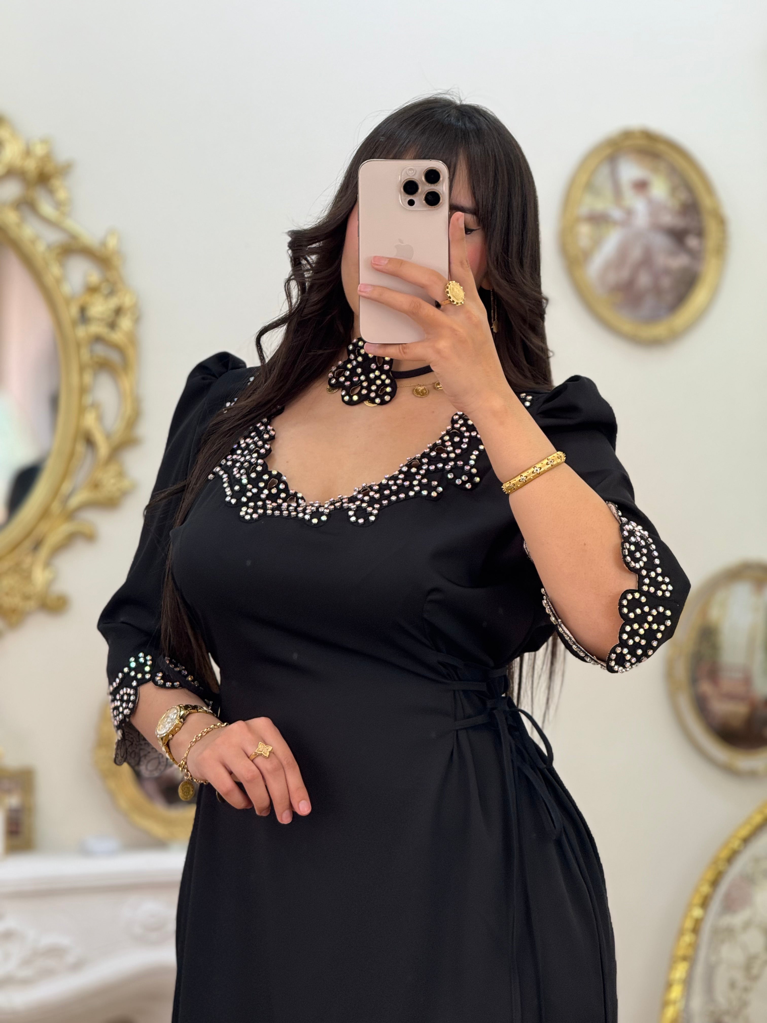 Robe شموس