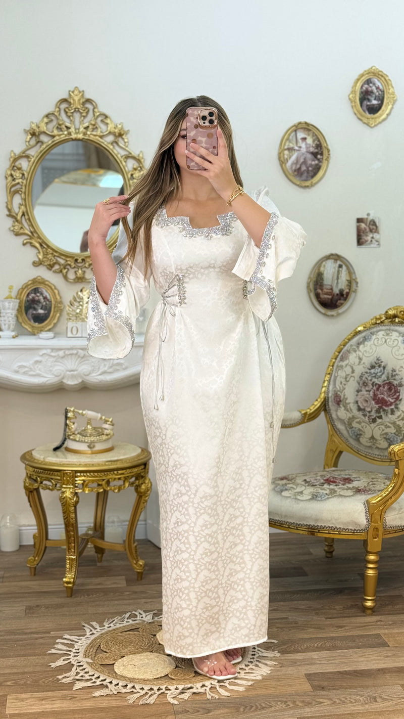 Robe كمخة