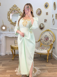Robe ميشة