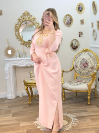 Robe ميشة